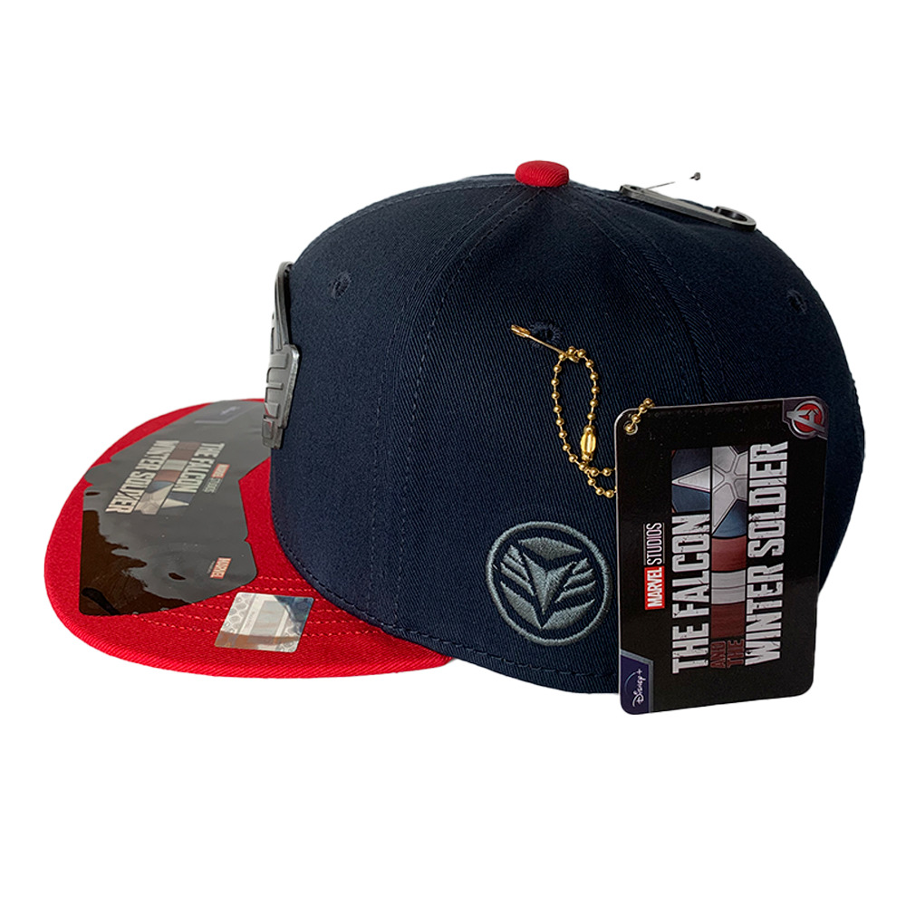 Foto 3 pulgar | Gorra Marvel Falcon And The Winter Soldier color Azul Marino con Rojo Placa Metalica Mate 57 Cm