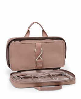 Foto 3 | Bolsa De Cosméticos Tumi Voyageur Madeline Para Mujer, Color Malva Claro - Venta Internacional.
