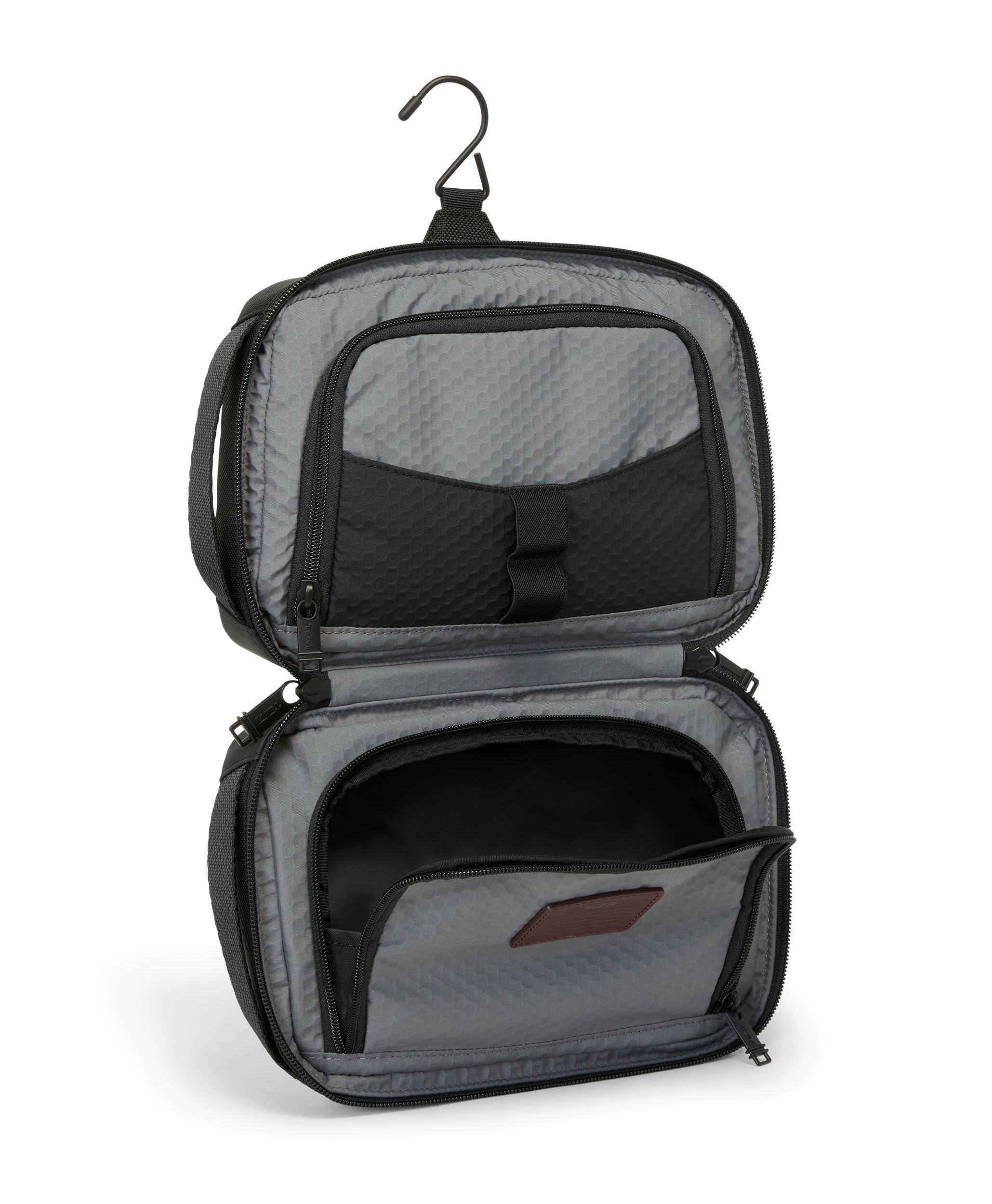 Foto 4 pulgar | Kit De Viaje Tumi Alpha Bravo Response Hanging Outlet Oxblood - Venta Internacional.