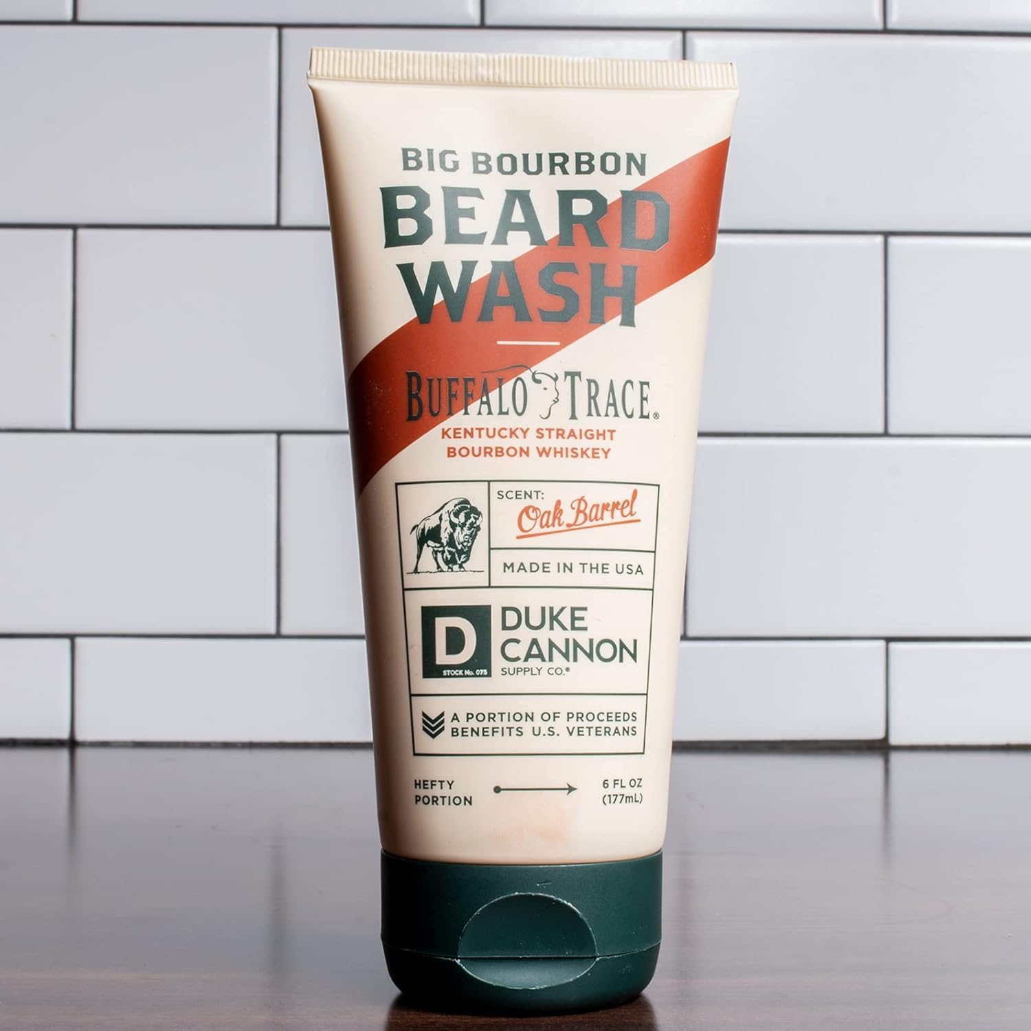 Foto 7 pulgar | Limpiador De Barba Duke Cannon Supply Co. Big Bourbon 180 Ml - Venta Internacional.