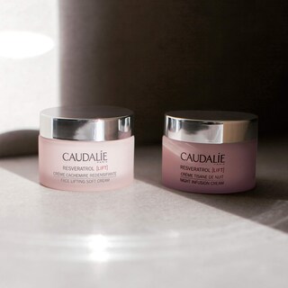 Foto 5 | Crema De Infusión Nocturna Caudalie Resveratrol Lift 50 Ml - Venta Internacional.