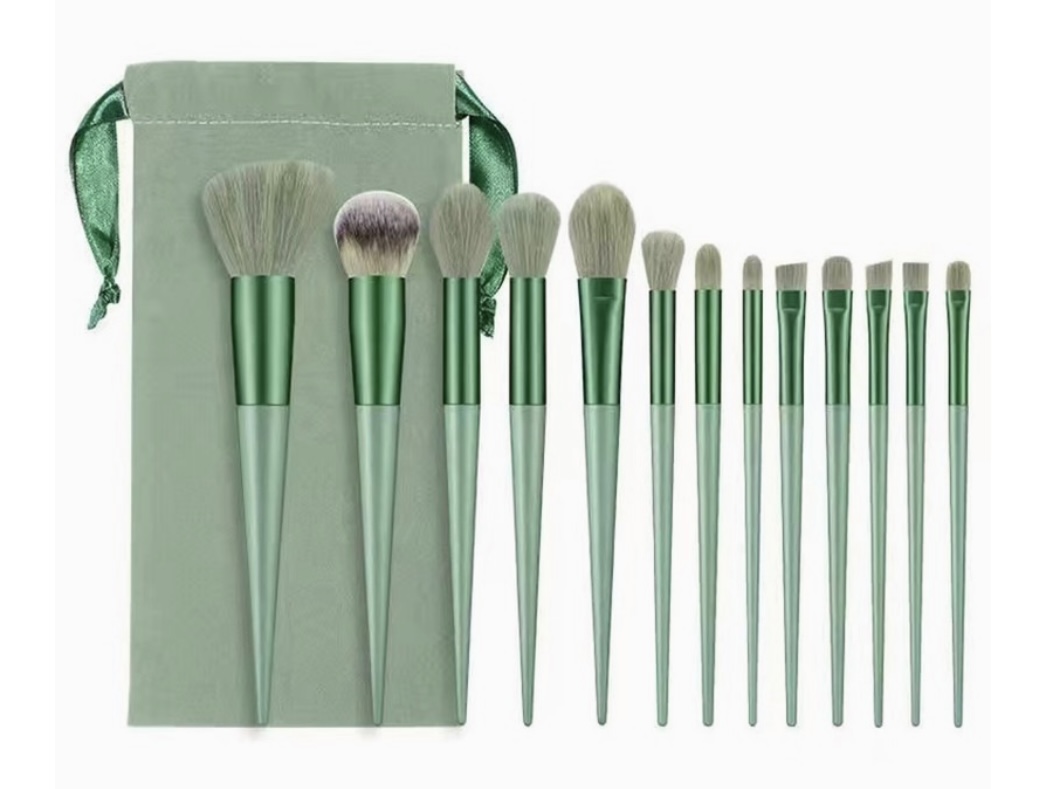 Brochas de Maquillaje Funbu color Verde Profesional Set de Brochas 13 PZAS