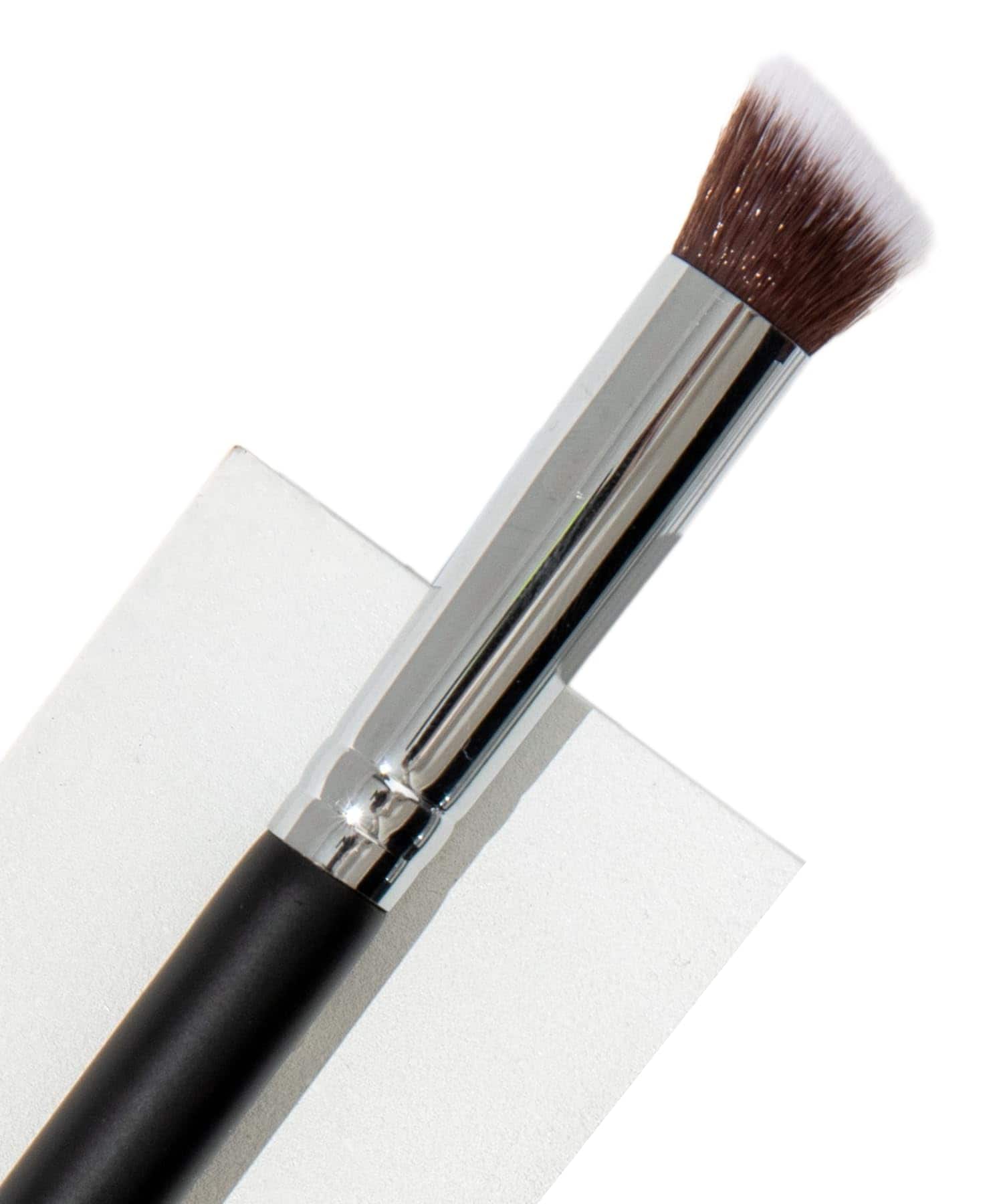 Brocha De Maquillaje Beauty Junkees Kabuki Nose Contour Mini - Venta Internacional. $480