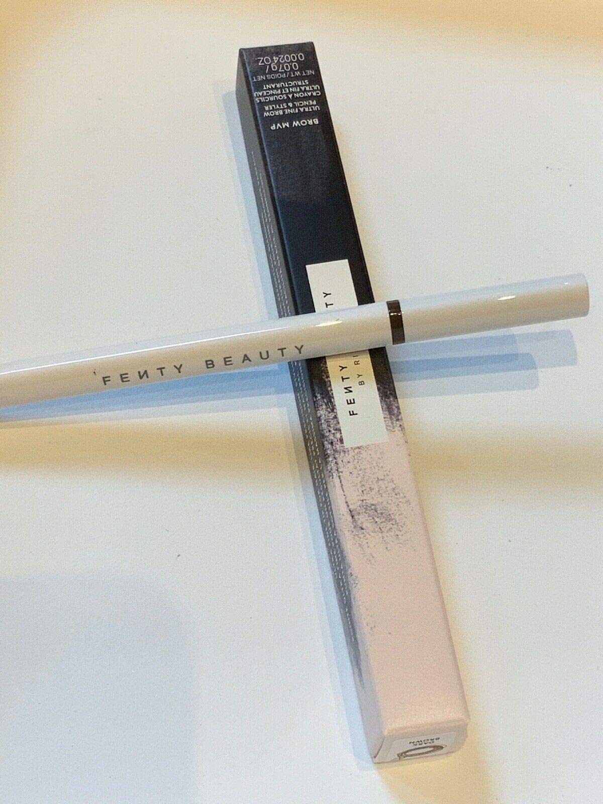 Foto 2 pulgar | Lápiz Y Moldeador De Cejas Fenty Beauty Brow Mvp Ultra Fine Dark Brown - Venta Internacional.