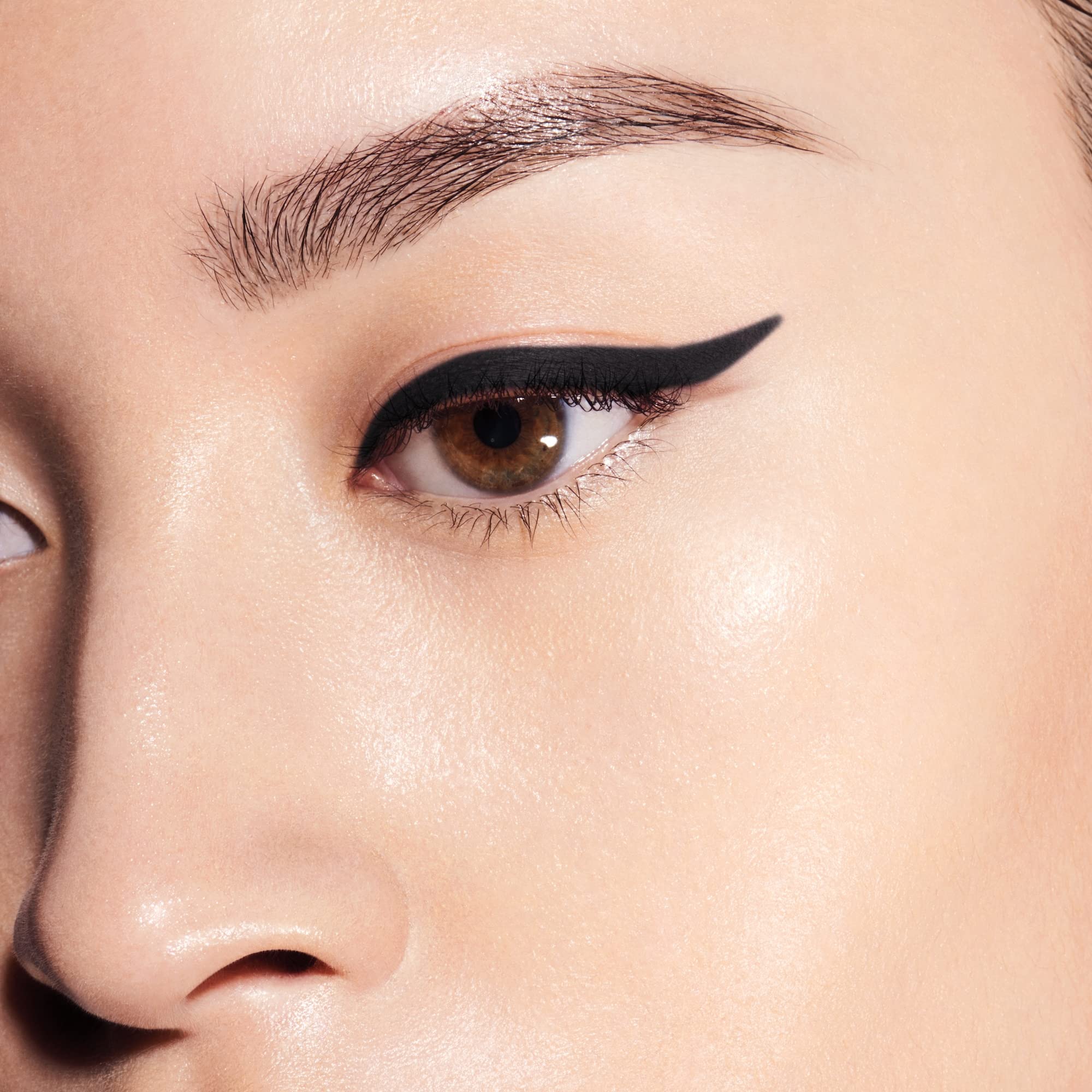 Foto 4 | Delineador 4 En 1, Kajal, Sombra De Ojos Y Color Para Cejas Shiseido Kajal Inkartist Nippon Noir 09 - Venta Internacio