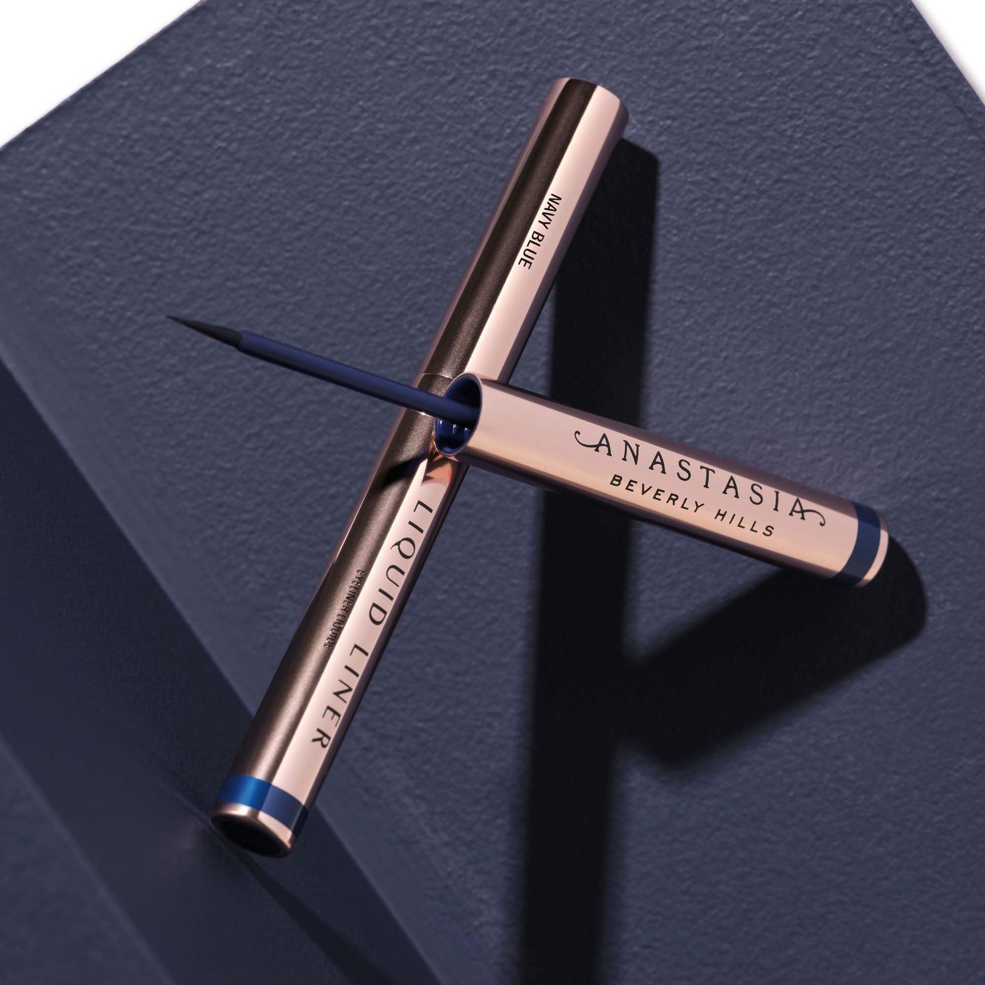 Foto 7 pulgar | Delineador Líquido Anastasia Beverly Hills Aubergine - Venta Internacional.