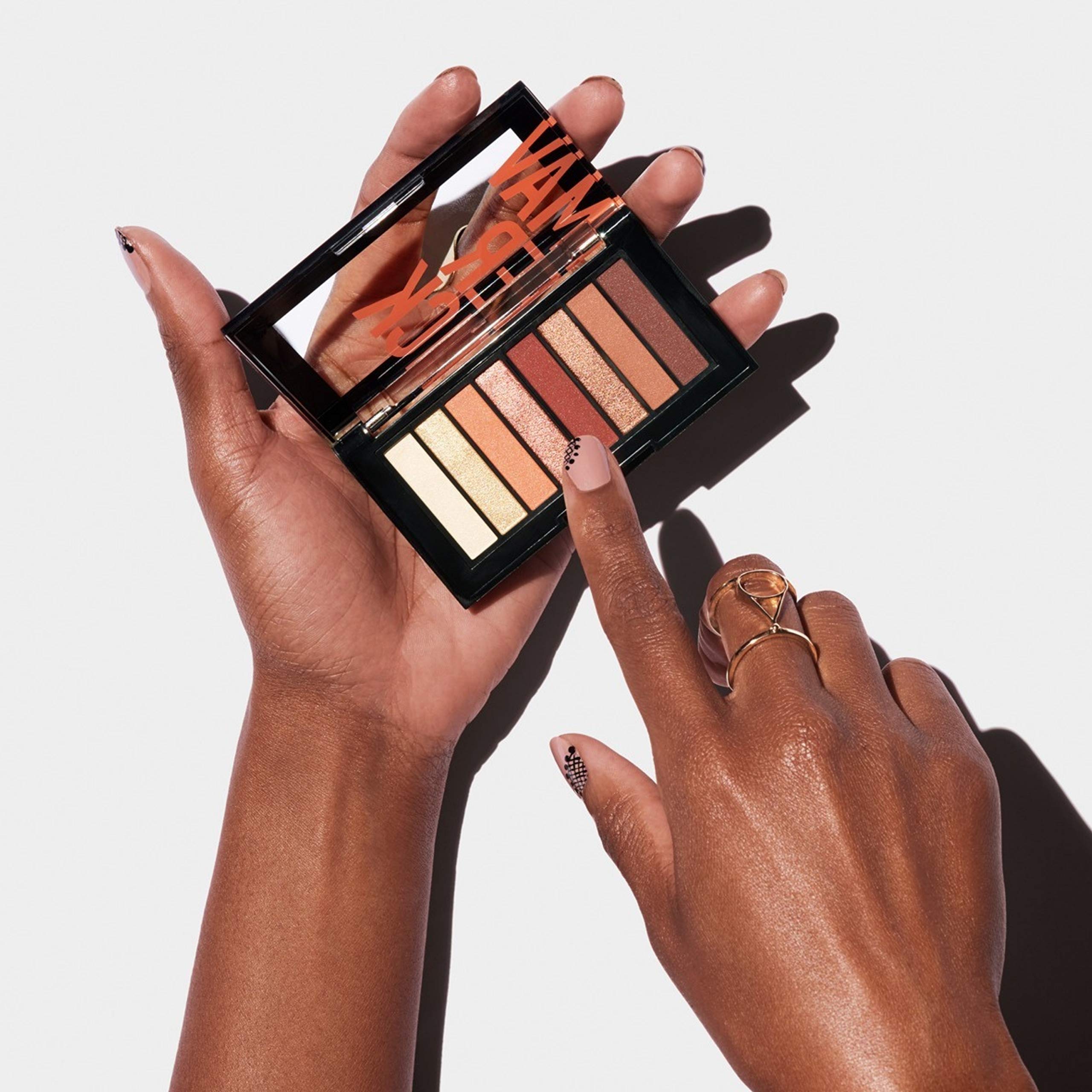 Foto 8 pulgar | Sombra para Ojos Revlon Maverick Colorstay-Venta Internacional