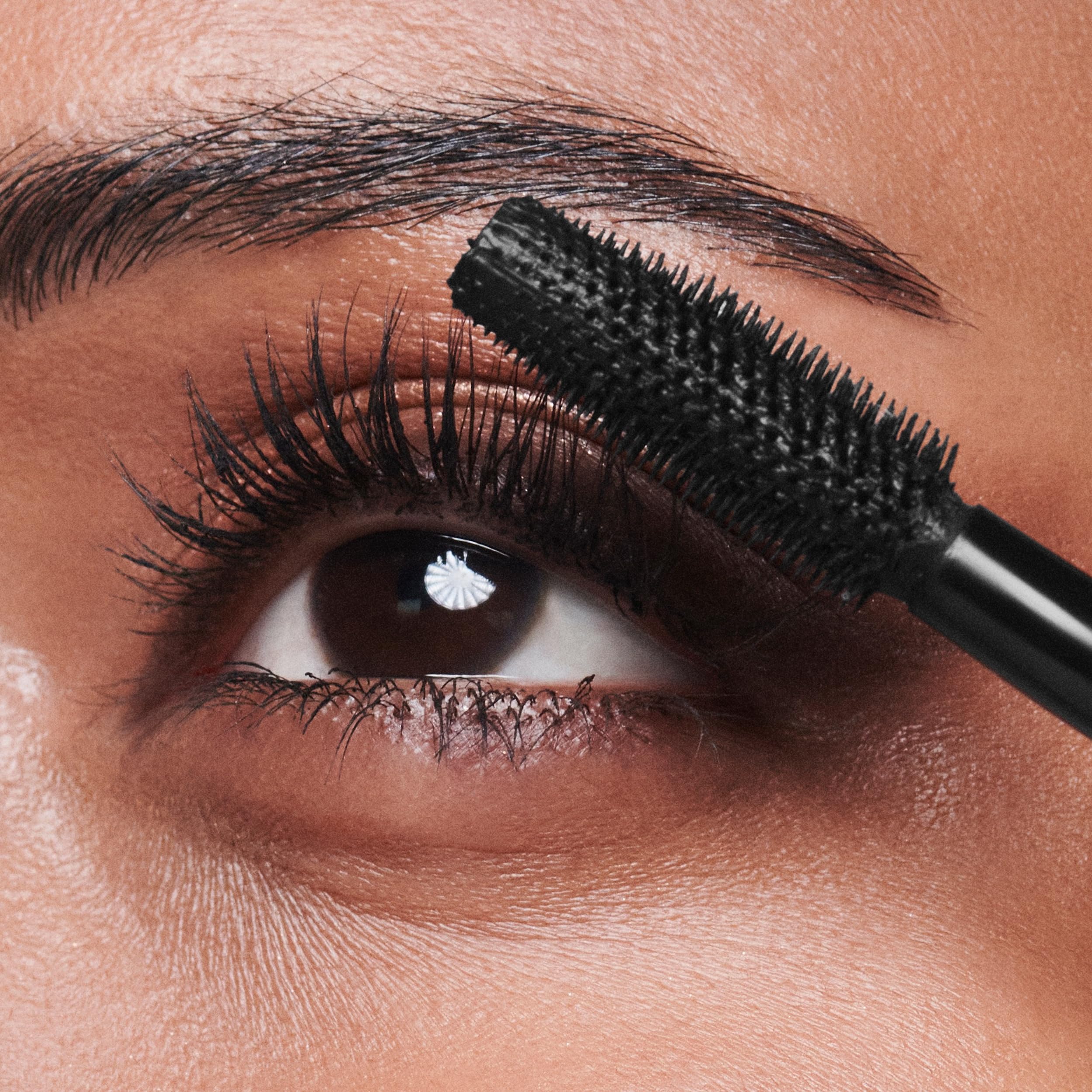 Foto 5 pulgar | Máscara Covergirl Lash Blast, Voluminizadora, Color Negro Y Marrón, 2 X 14 Ml - Venta Internacional.