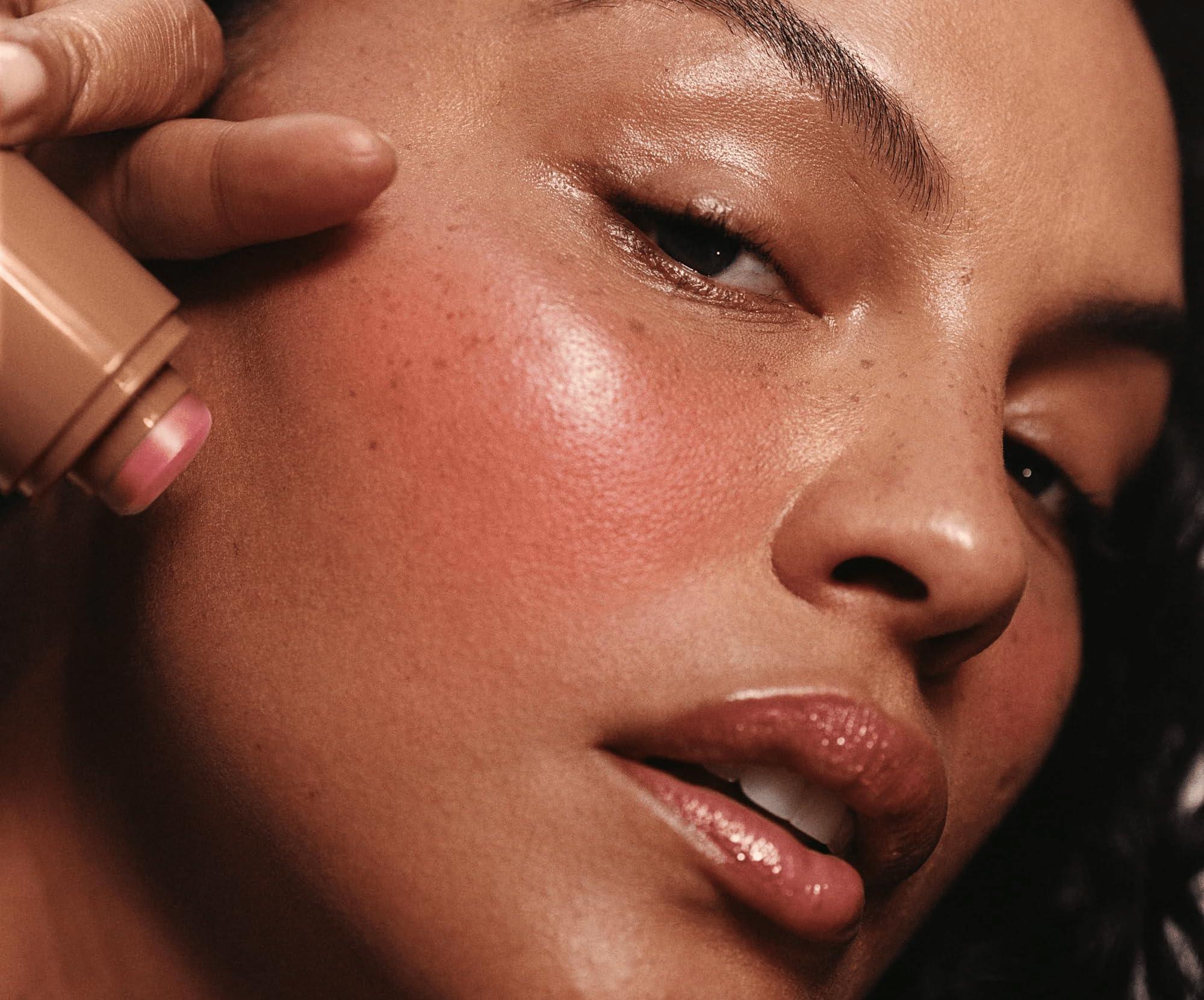 Foto 4 pulgar | Blush Rhode De Hailey Bieber Pocket Freckle, 5,3 G/5 Ml - Venta Internacional.