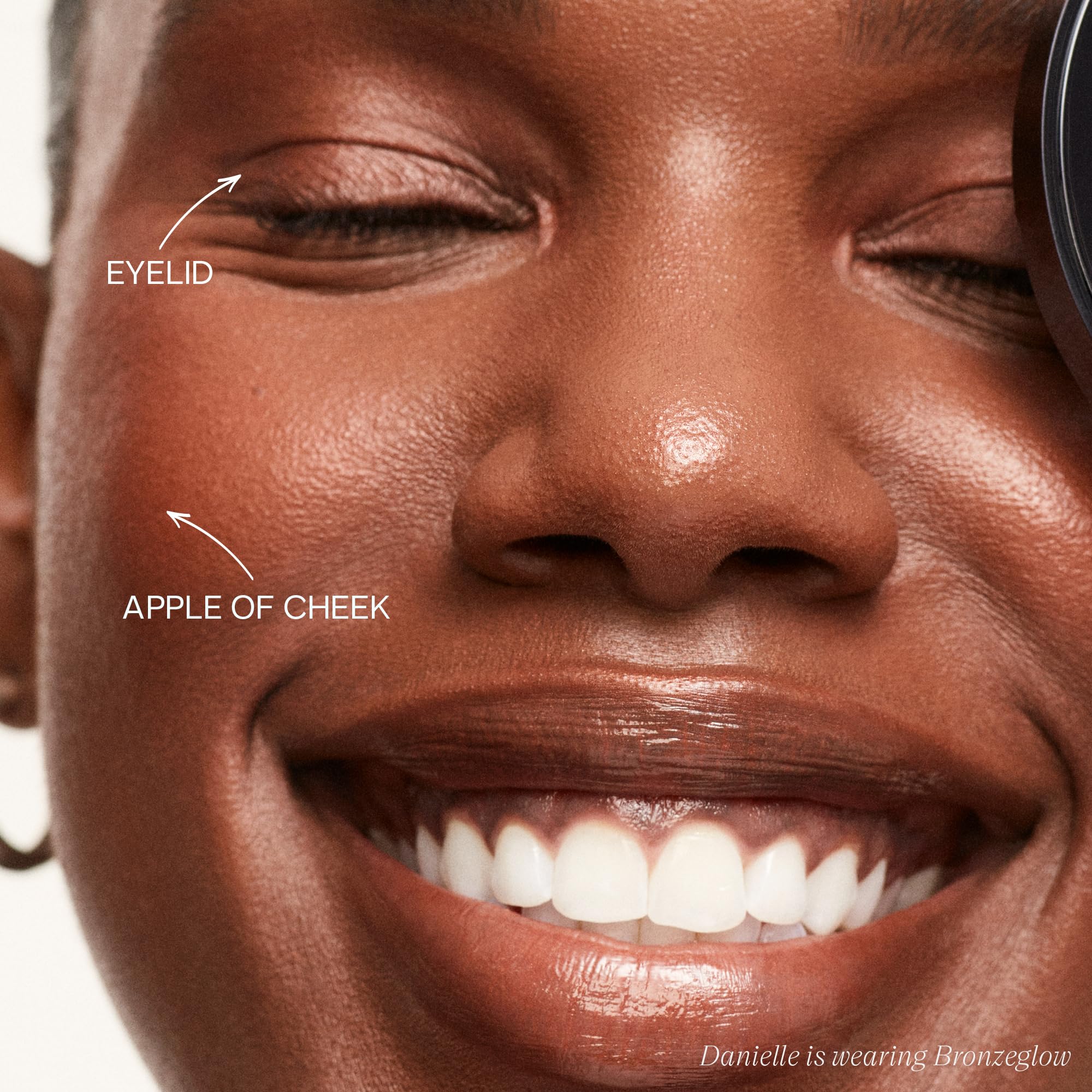 Foto 3 | Recambio Para Iluminador Y Colorete En Crema Saie Glow Sculpt Bronzeglow - Venta Internacional.