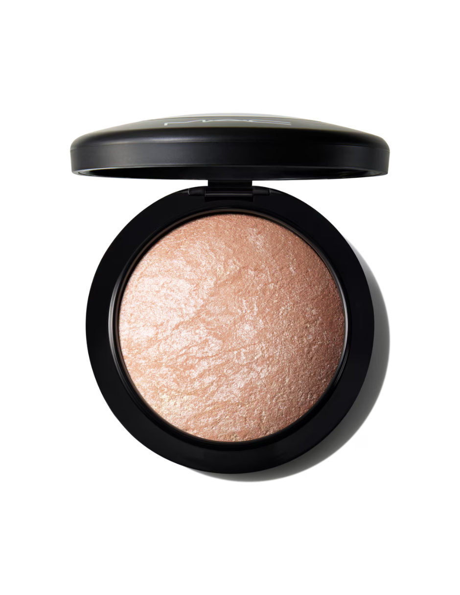 Foto 3 pulgar | Iluminador Mac Mineralize Skinfinish Soft & Gentle