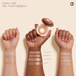 Foto 6 | Iluminador Rare Beauty Positive Light Silky Touch Enlighten - Venta Internacional.