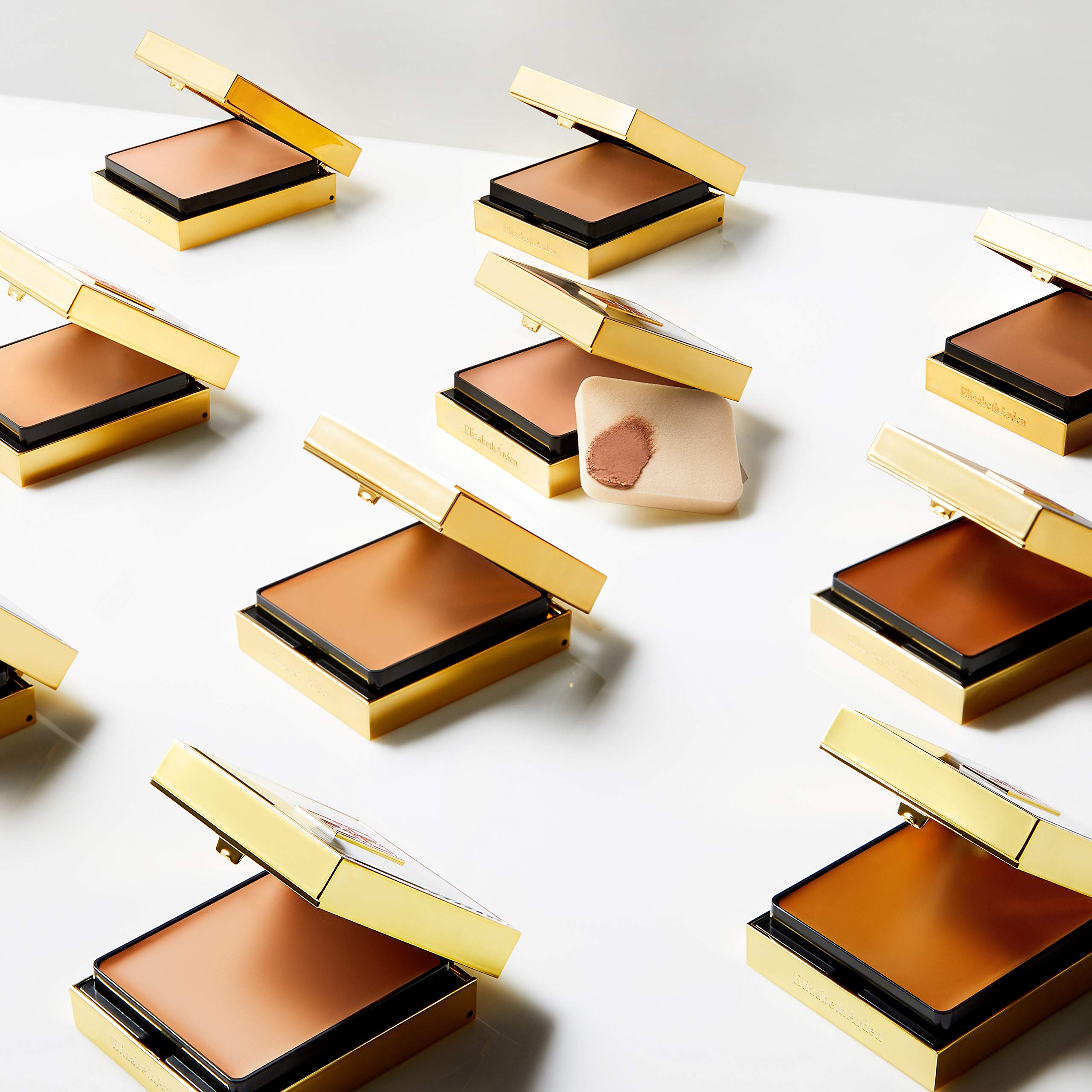 Foto 4 pulgar | Maquillaje Elizabeth Arden Sponge-on Cream Warm Sunbeige - Venta Internacional