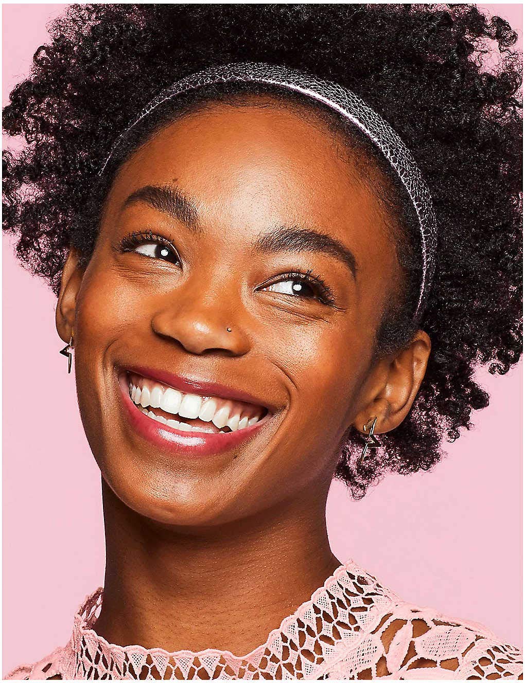 Foto 4 pulgar | Base de Maquillaje en Polvo Benefit Hello Happy Velvet 10 - Venta Internacional