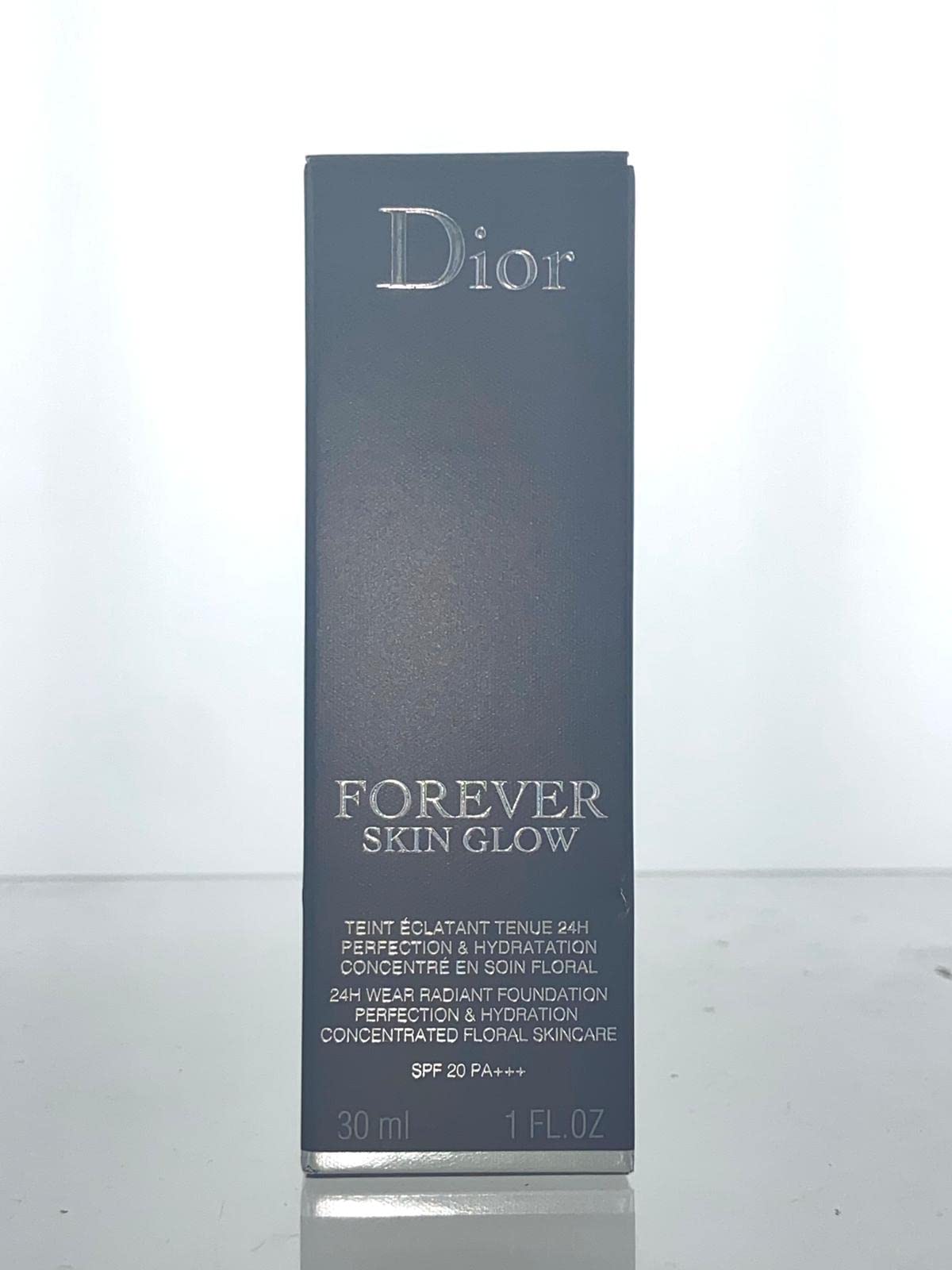 Base Dior Forever Skin Glow, 24 Horas De Uso, 4 W, Cálida Y Luminosa - Venta Internacional.