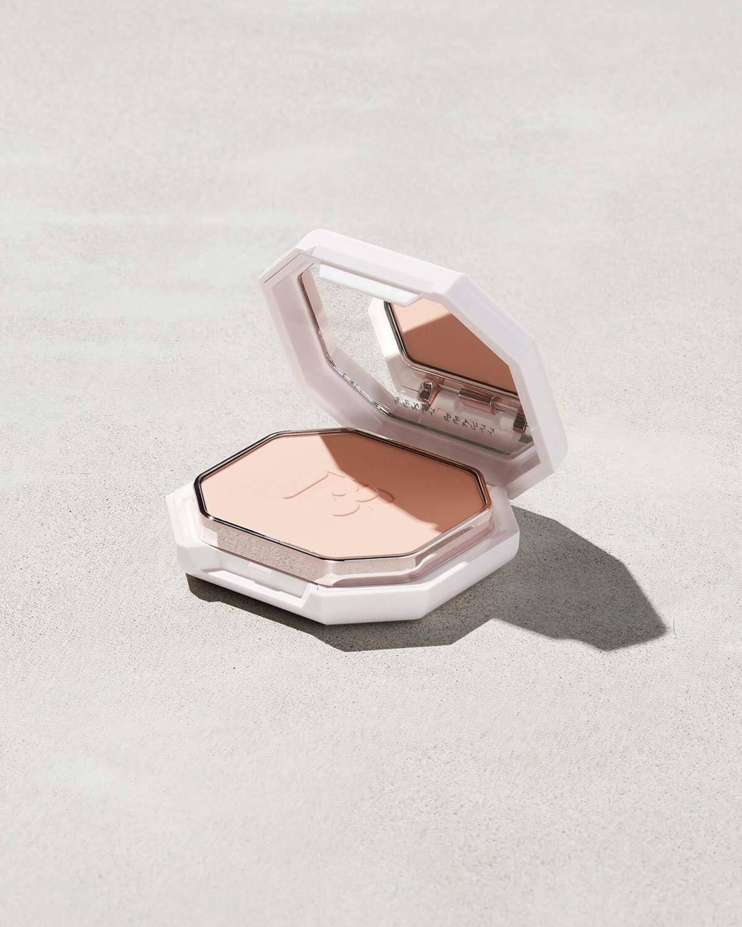 Base De Maquillaje En Polvo Fenty Beauty De Rihanna Pro Filt'r 120 - Venta Internacional.