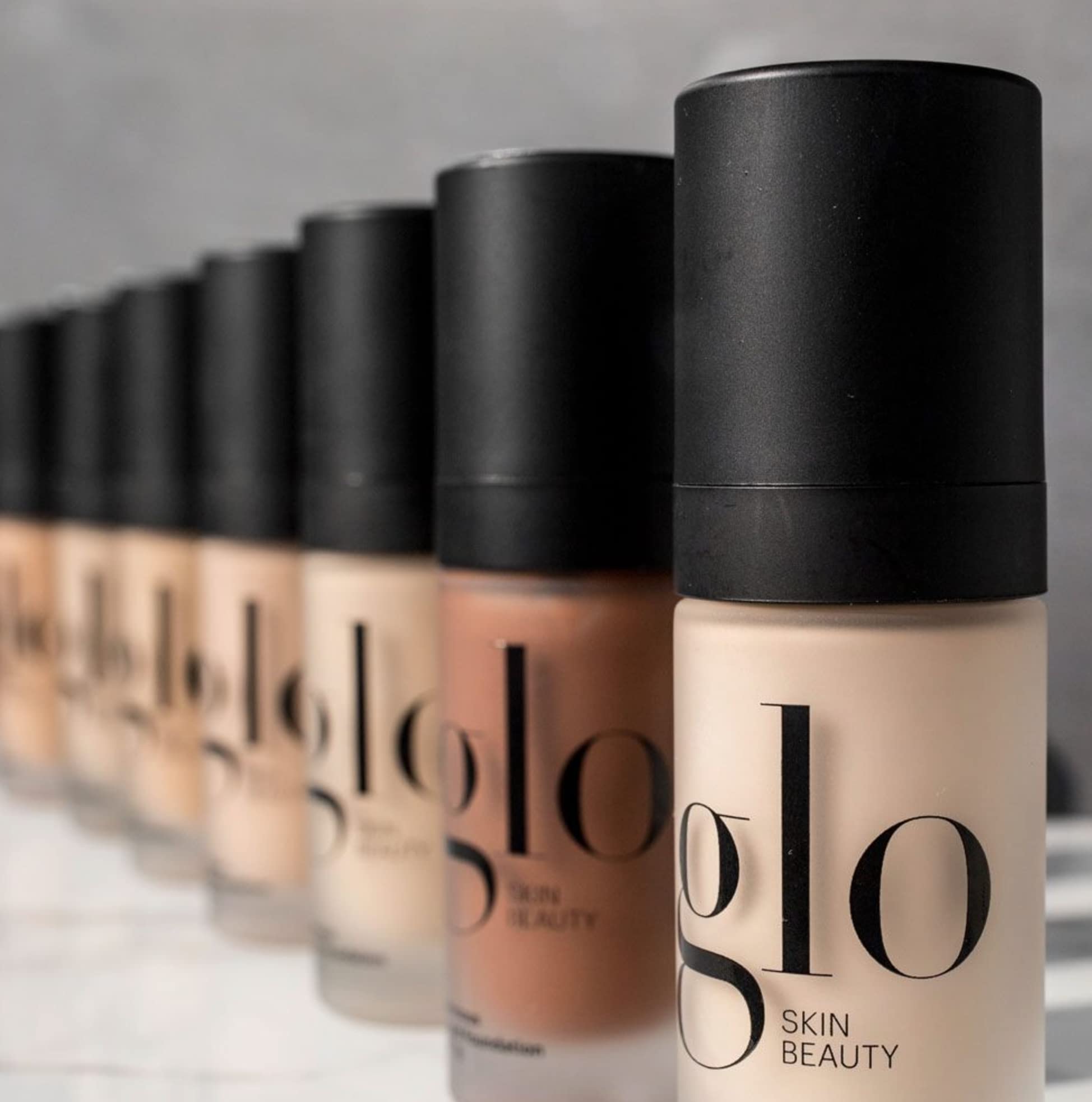 Foto 3 pulgar | Base De Maquillaje Líquida Glo Skin Beauty Luminous Spf 18 Tahini - Venta Internacional.