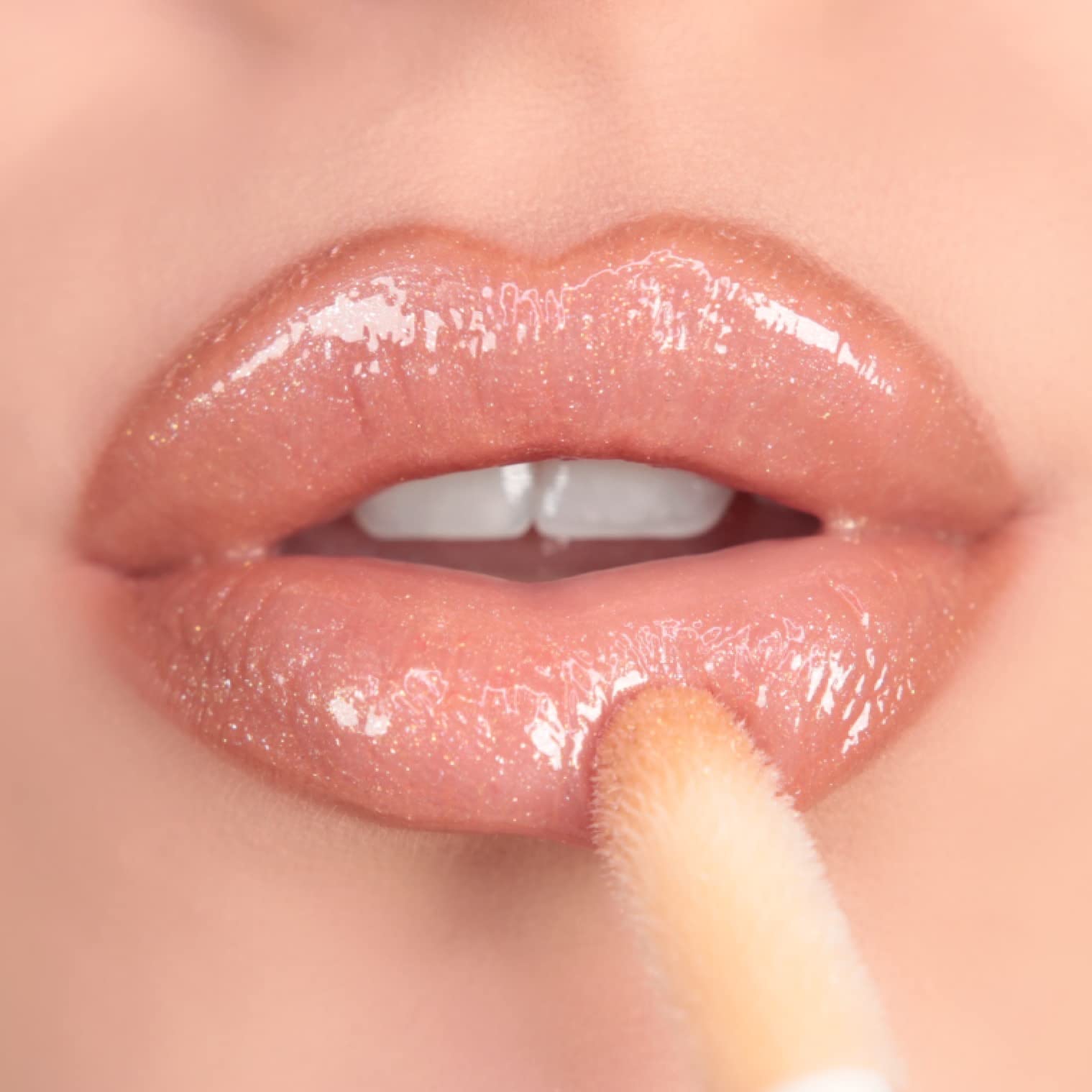 Foto 6 pulgar | Brillo De Labios Makeup Revolution Shimmer Bomb 4,5 Ml Starlight - Venta Internacional.