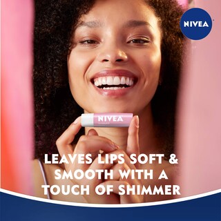 Foto 2 | Bálsamo Labial Nivea Shimmer Con Manteca De Karité Y Aceite De Jojoba, 4 X 5 Ml - Venta Internacional.