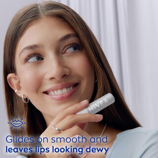 Foto 5 | Bálsamo Labial Nivea Dewy Lip Care Con Ácido Hialurónico, 5 Ml (paquete De 4) - Venta Internacional.