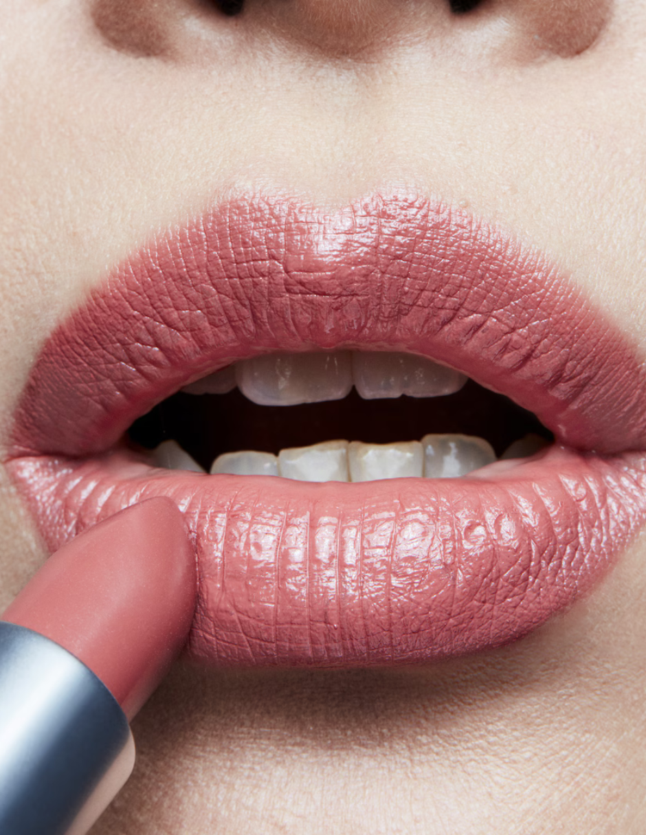 Foto 5 pulgar | Labial MAC Amplified Lipstick Dubonnet Cosmo