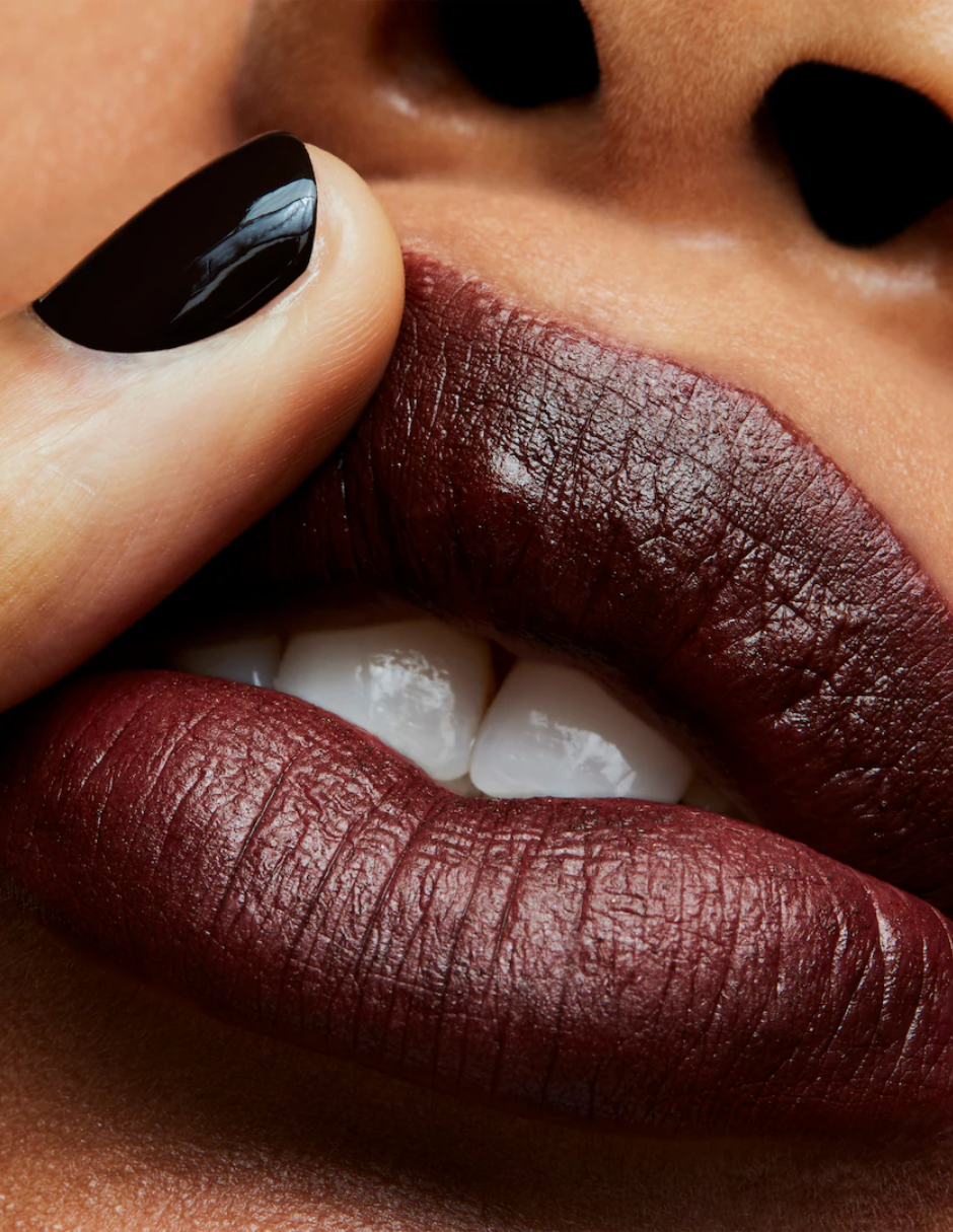Foto 4 pulgar | Labial Mac Satin Lipstick Fil Noir