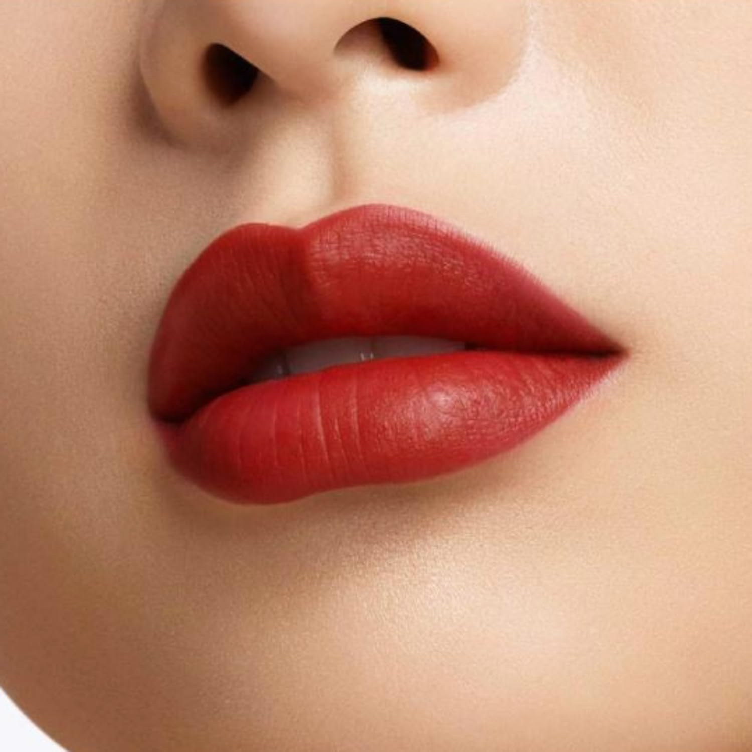 Foto 3 pulgar | Lápiz Labial Mate Lip Luxe Tom Ford 133 Scarlet Stiletto - Venta Internacional.