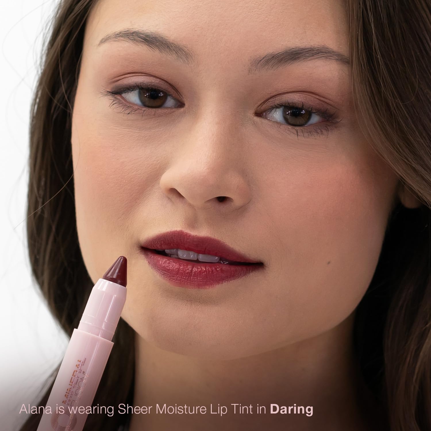 Foto 3 pulgar | Tinte De Labios Mineral Fusion Sheer Moisture Daring Deep Plum - Venta Internacional.