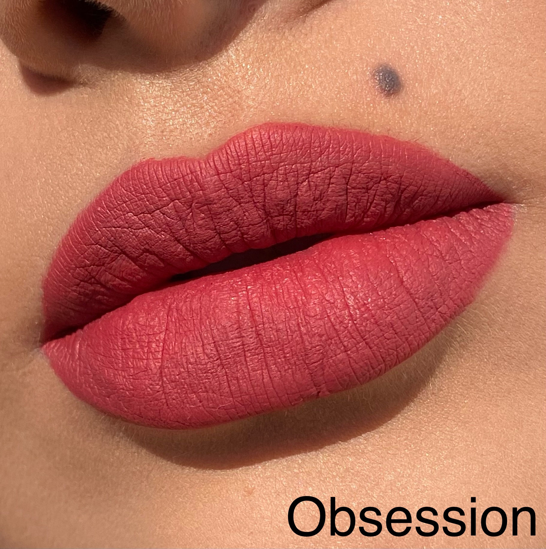Foto 2 | Indestructible Lipstick Liquid Obsession