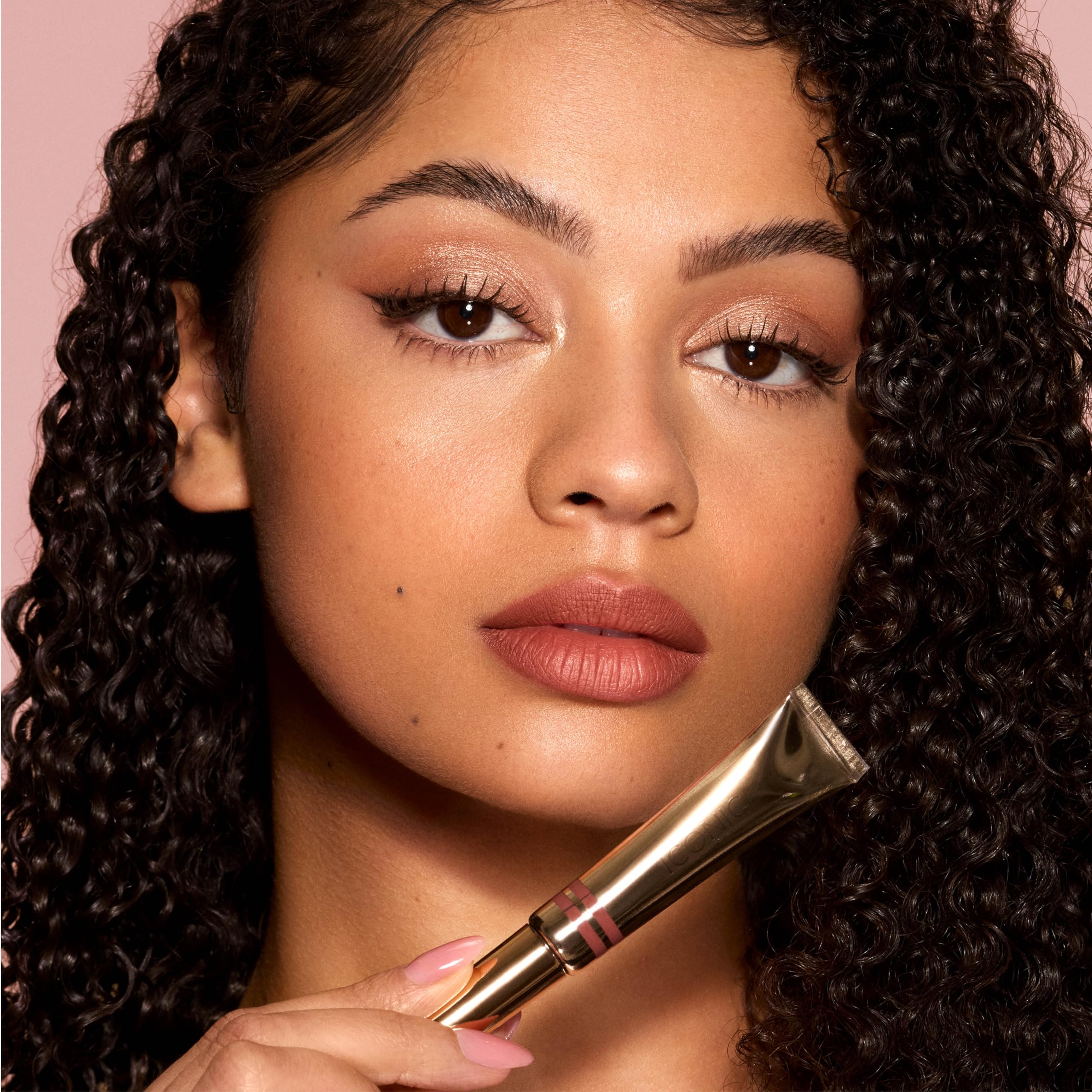 Foto 5 pulgar | Mousse Mate Para Labios Iconic London Cloud Kiss Vegano Sin Crueldad - Venta Internacional.
