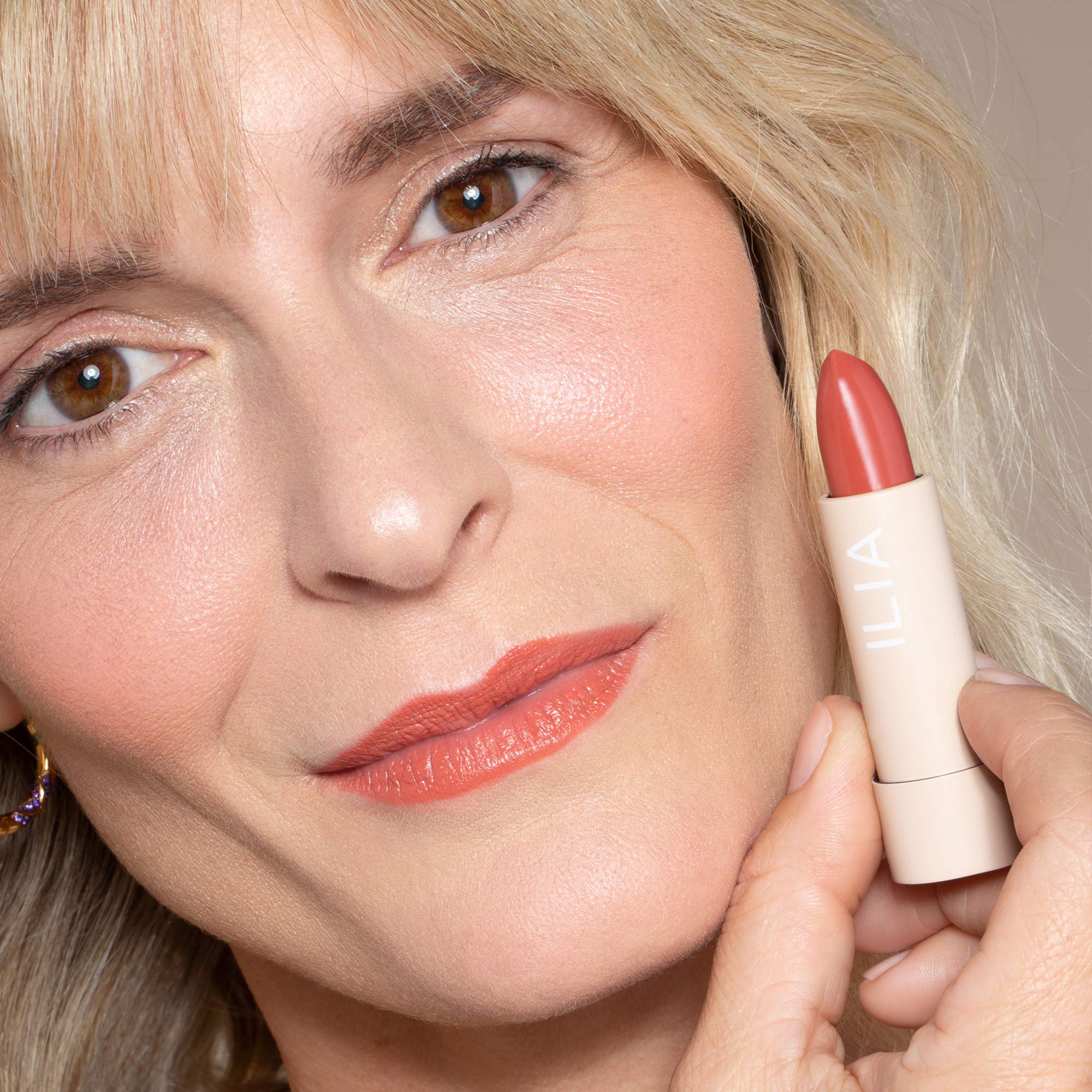 Foto 4 pulgar | Lápiz Labial Ilia Color Block Cinnabar, 4 G, Vegano, Libre De Crueldad Animal - Venta Internacional.