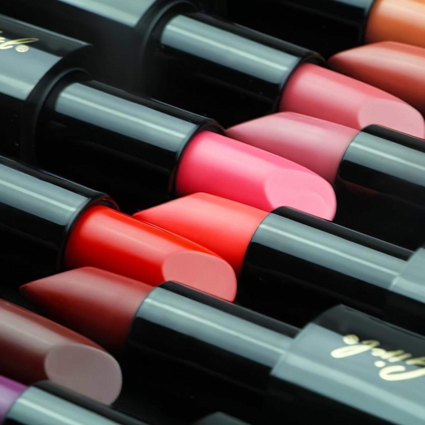Foto 4 pulgar | Lápiz Labial L.a. Girl Lip Attraction Scandal Glc589 Semibrillante - Venta Internacional.