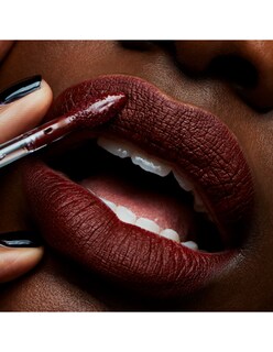 Foto 5 | Lapiz Labial Liquido Retro Matte Mac Cosmetics Carnivorous