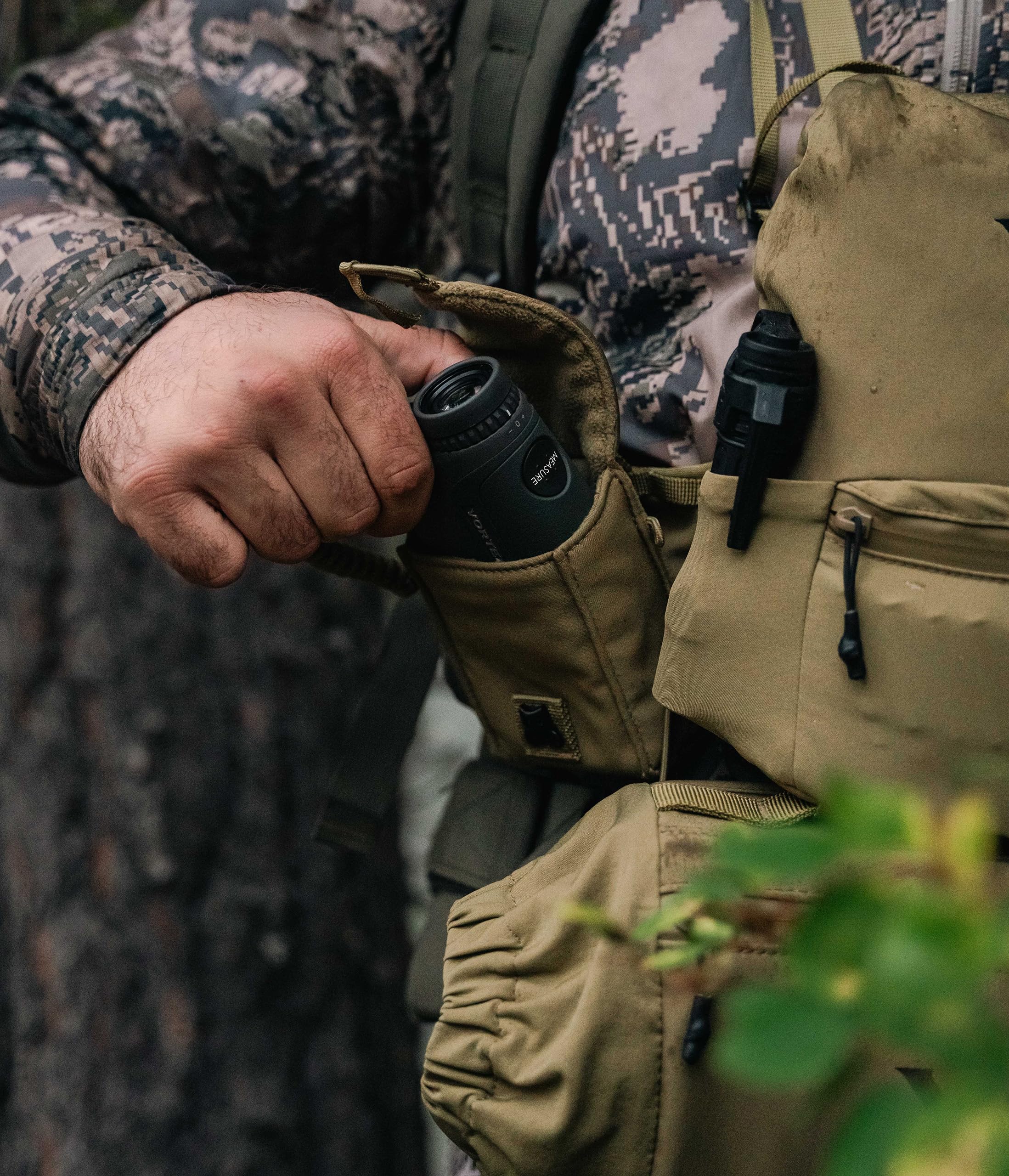Foto 5 | Arnés Binocular, Telémetro Láser, Bolsa Vortex Glasspak Pro - Venta Internacional.