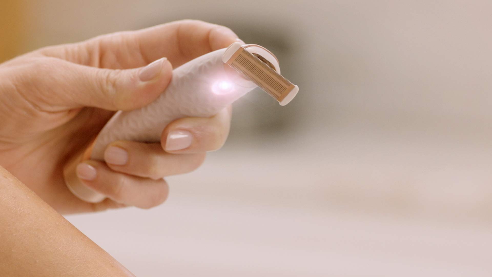 Foto 5 pulgar | Maquinilla De Afeitar Eléctrica Finishing Touch Flawless Nu Razor Recargable - Venta Internacional.