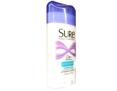Foto 4 | Desodorante Corporal Sure Invisible Solid, Sin Perfume, 75 Ml (paquete De 3) - Venta Internacional.