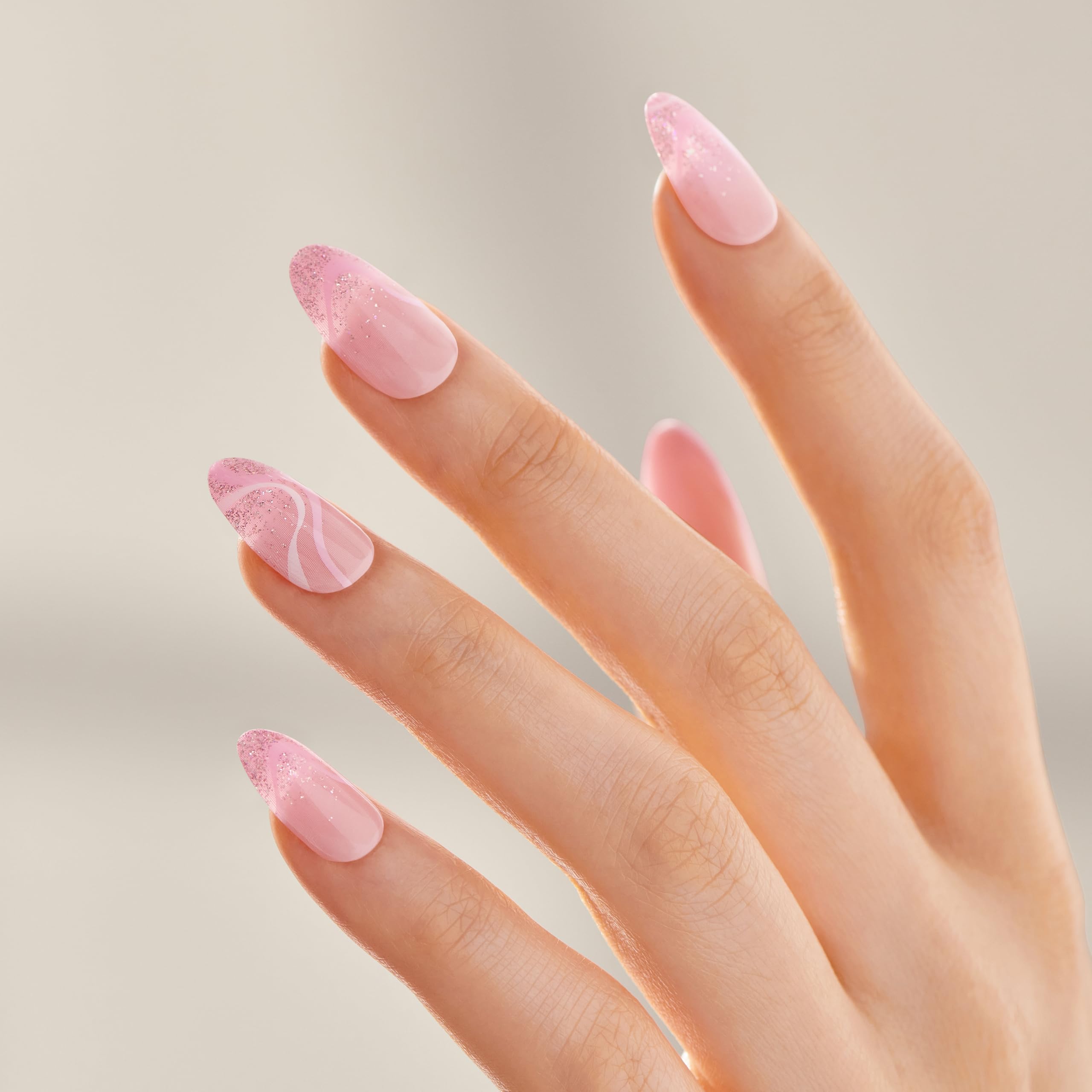 Foto 3 pulgar | Las Uñas Prensadas Imprimen La Forma De Almendra Rosa De «wild Venus» - Venta Internacional.