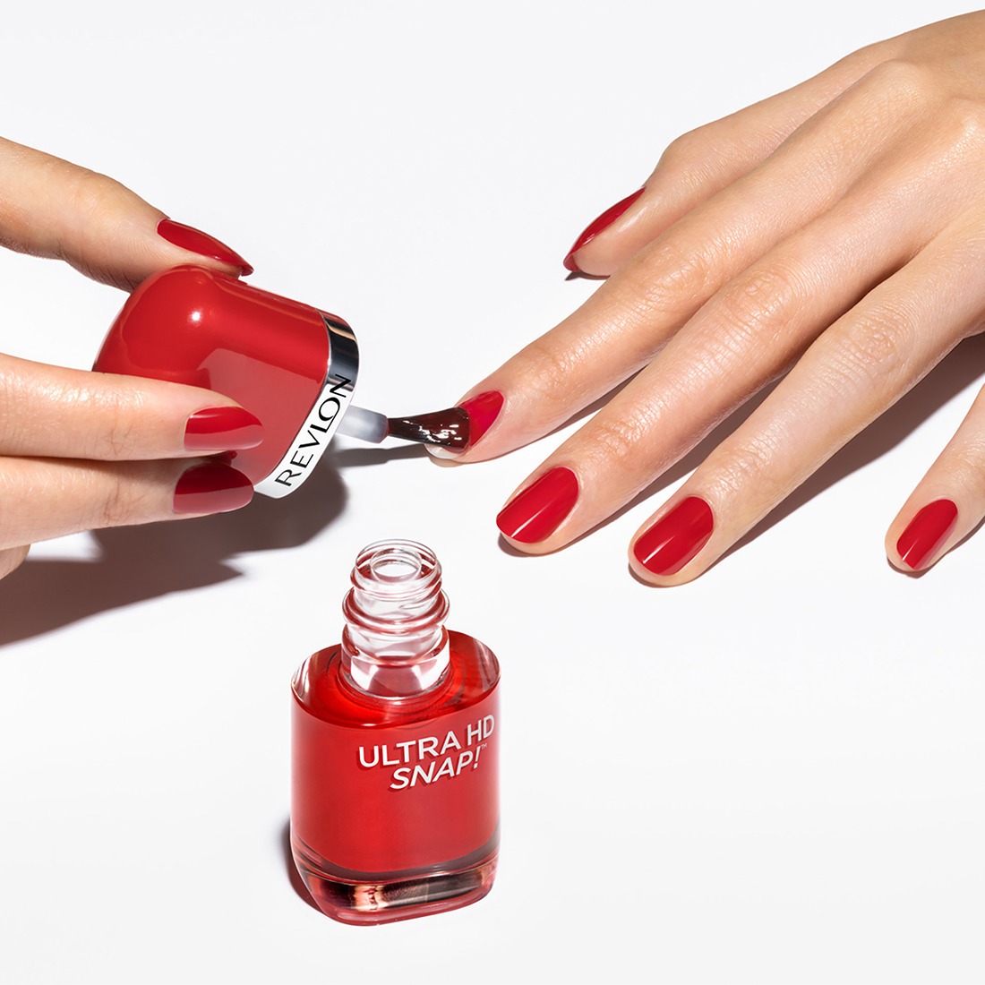 Foto 4 pulgar | Esmalte para Uñas Revlon Ultra Hd Snap Cherry On Top Rojo