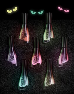 Foto 7 | Esmalte De Uñas Sally Hansen Insta-dri Que Brilla En La Oscuridad 15 Ml - Venta Internacional.