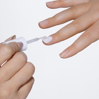 Foto 7 | Kit De Uñas Kiss Salon Dip Color System «all Hail» Con Lámpara Uv - Venta Internacional.