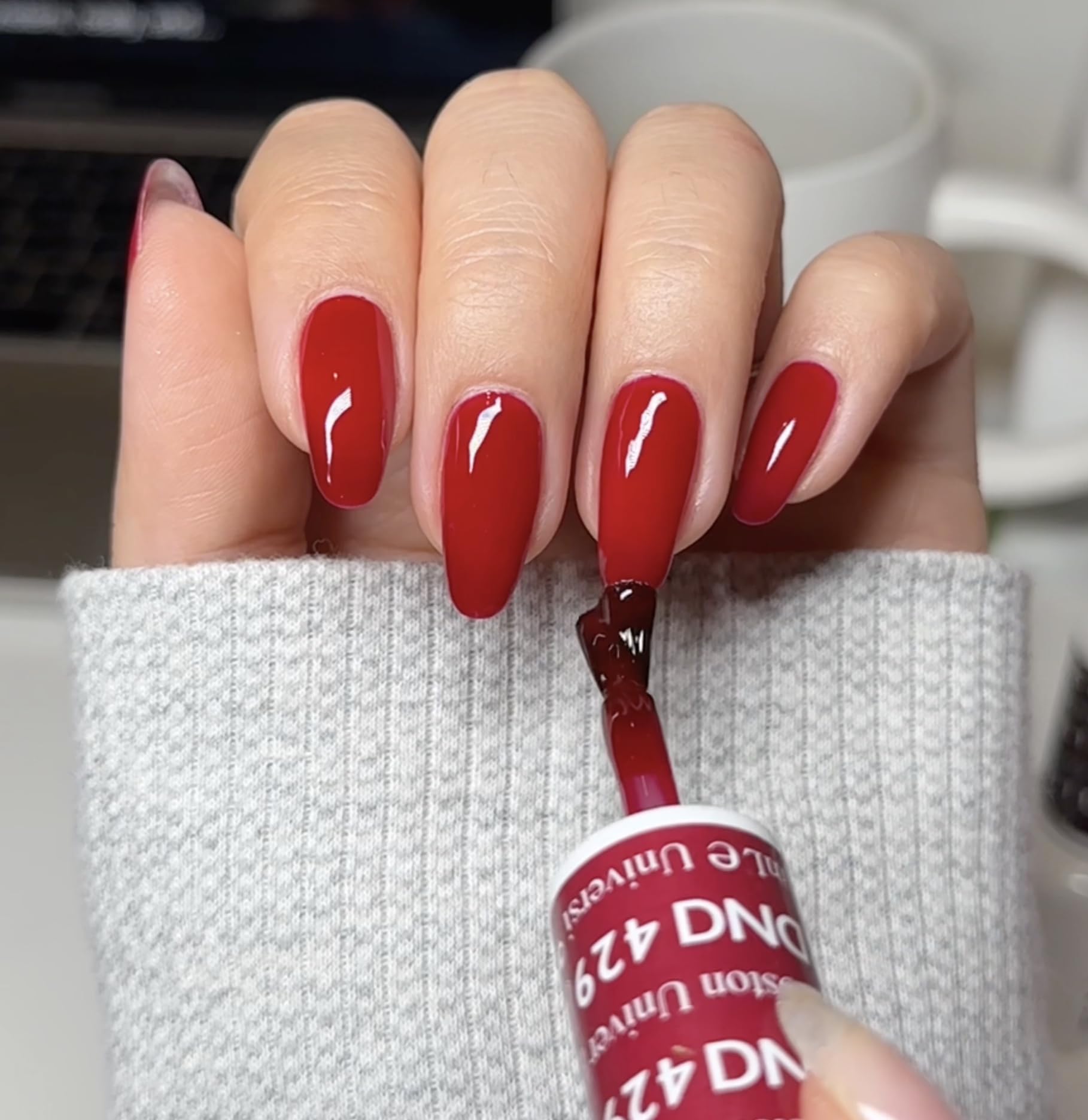 Foto 3 pulgar | Set De Esmaltes En Gel Daisy Dnd Boston University Red  15 Ml - Venta Internacional.