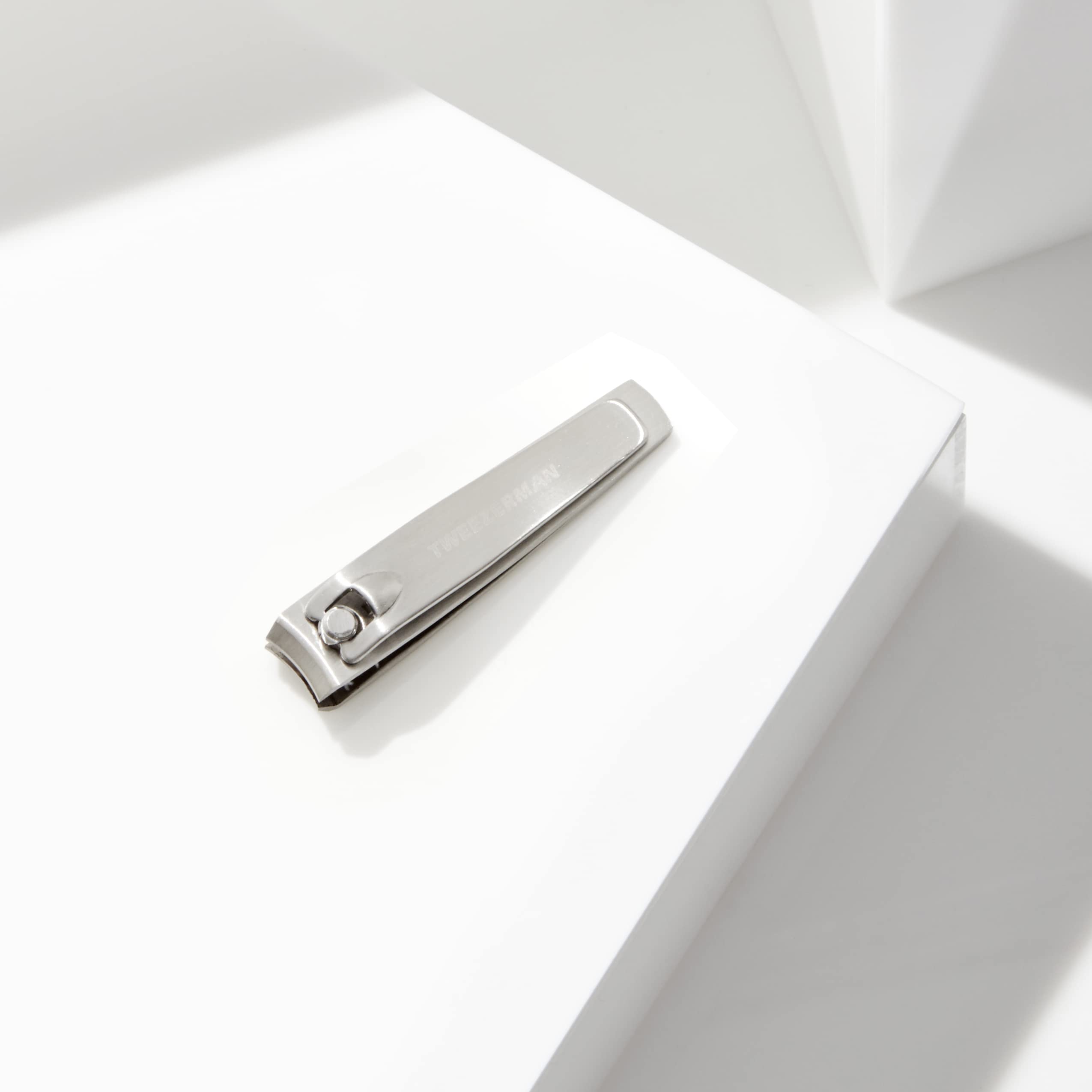 Foto 4 pulgar | Cortaúñas Fingernail Clipper Tweezerman de Acero Inoxidable- Venta Internacional