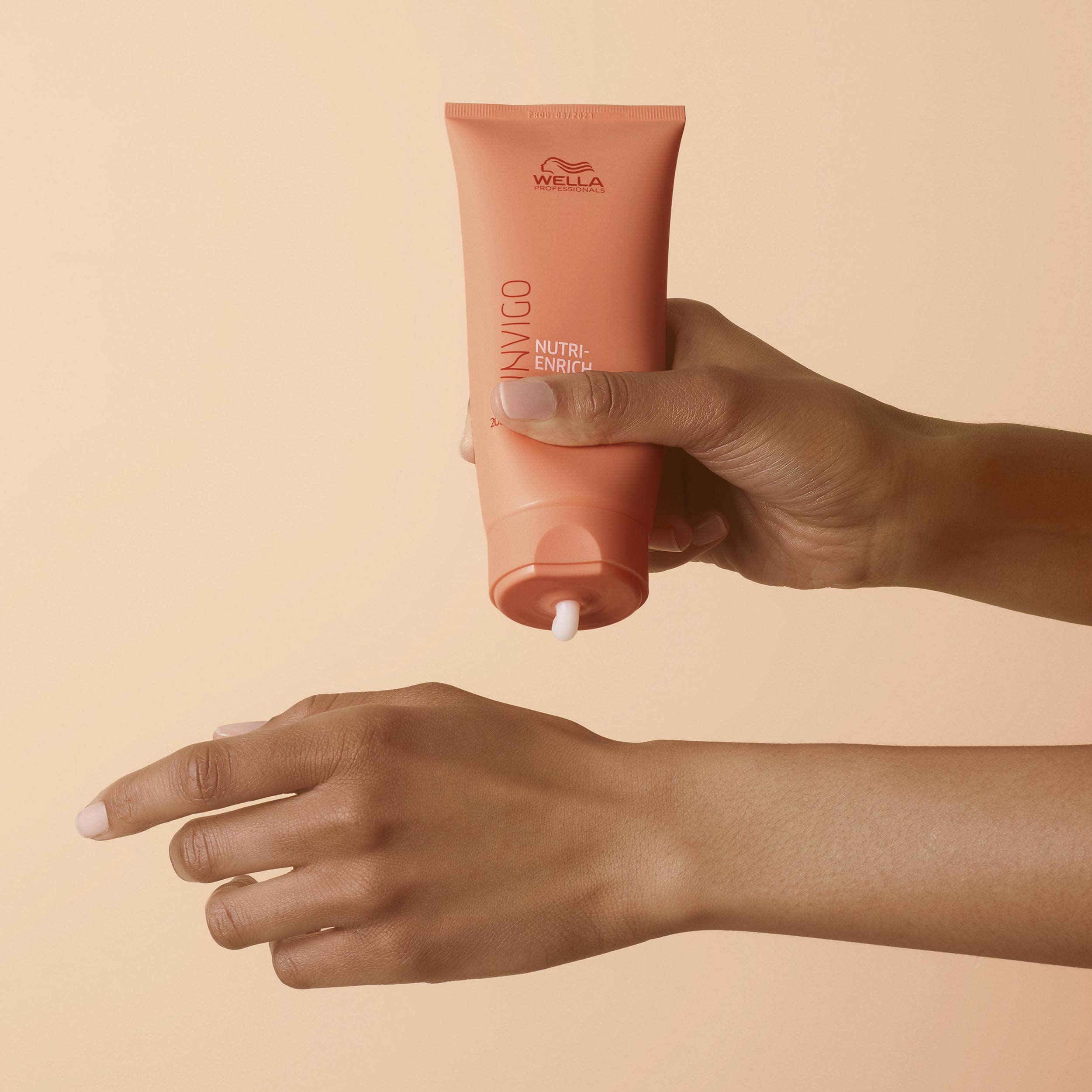 Foto 6 | Acondicionador Wella Professionals Invigo Nutri-enrich 250 Ml - Venta Internacional.