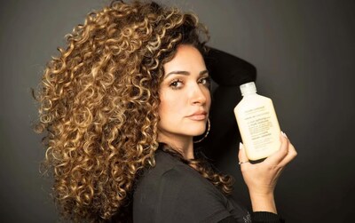 Foto 4 | Acondicionador Sin Enjuague Mixed Chicks Curl Defining, 300 Ml - Venta Internacional.