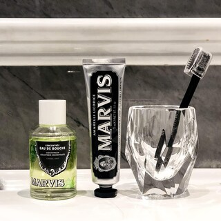 Foto 5 | Enjuague Bucal Marvis Strong Mint Concentrate 120 Ml - Venta Internacional.