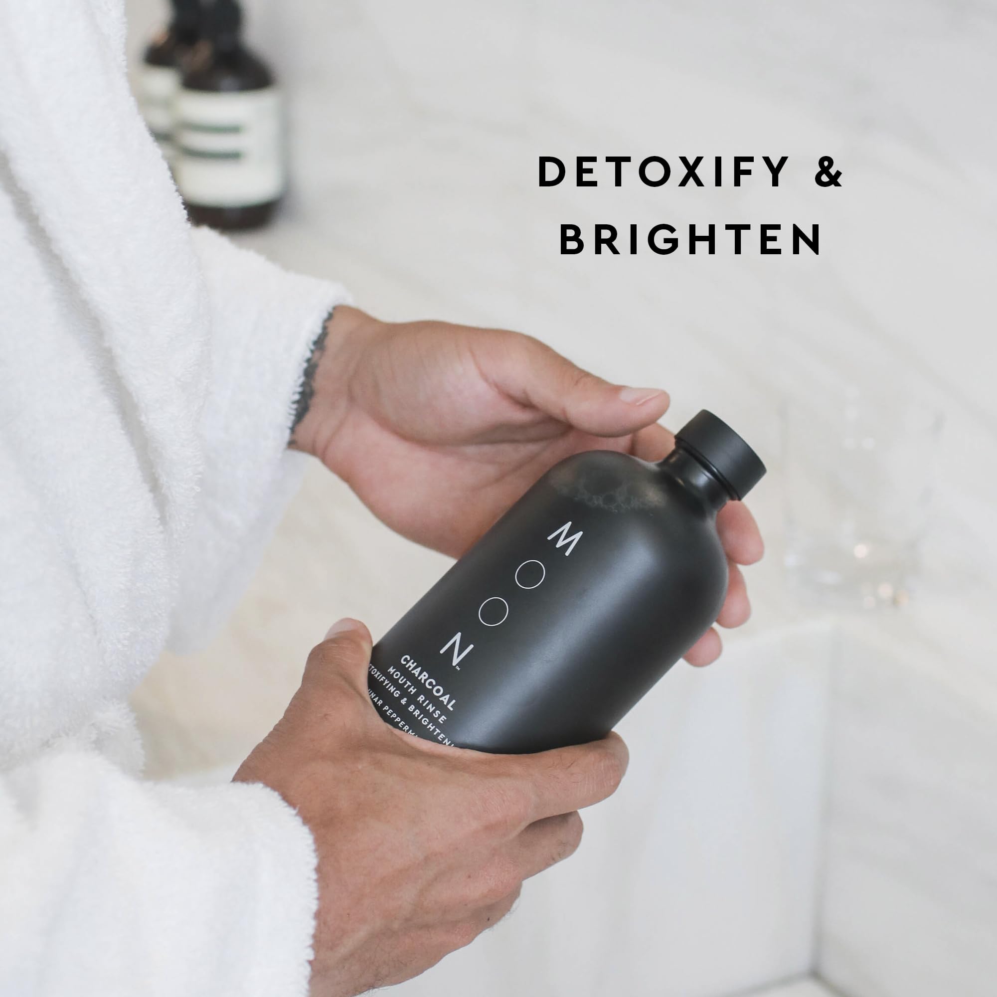 Foto 7 | Enjuague Bucal Moon Charcoal, Refresca El Aliento Y Desintoxica, 500 Ml - Venta Internacional.