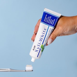 Foto 5 | Pasta De Dientes En Gel Now Foods Solutions Xyliwhite Platinum Mint 180 Ml - Venta Internacional.