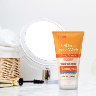 Foto 6 | Exfoliante Facial Neutrogena Sin Aceite 2% Ácido Salicílico 124 Ml - Venta Internacional