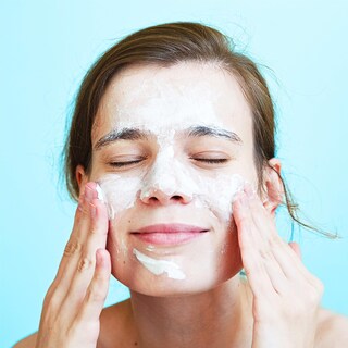 Foto 7 | Exfoliante Facial Neutrogena Sin Aceite 2% Ácido Salicílico 124 Ml - Venta Internacional
