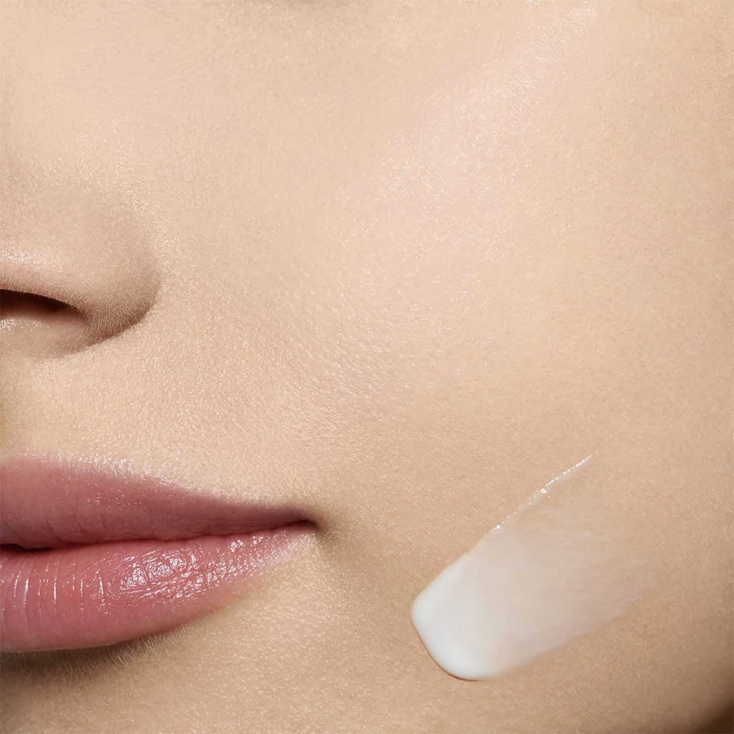 Foto 5 pulgar | Sérum de Estiramiento Facial Clarins V Shaping 50 ml para Todo Tipo de Piel - Venta Internacional